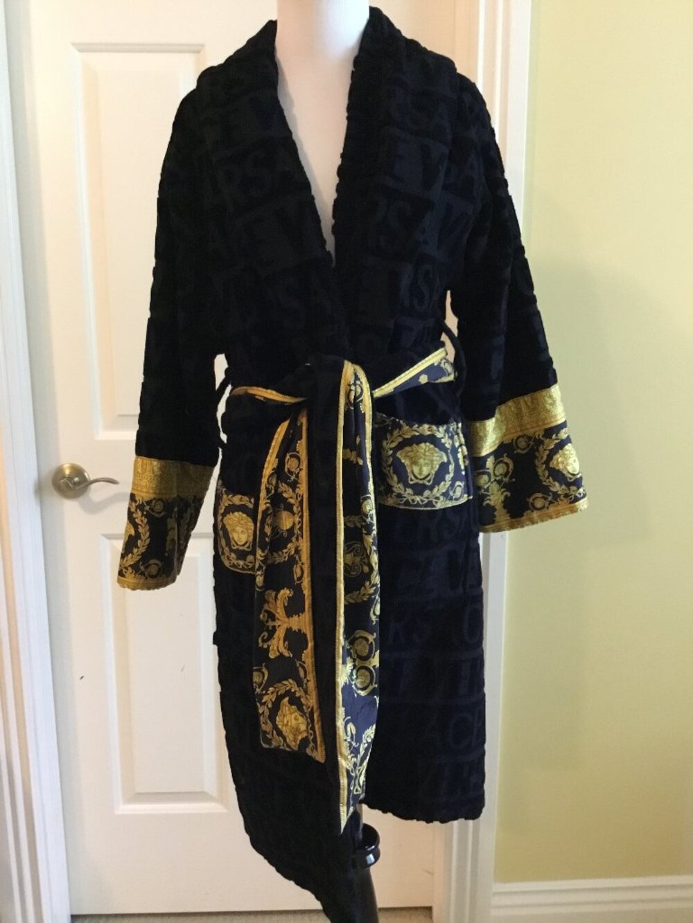 Versace Home Black Gold Medusa Baroque Bathrobe Robe Size S